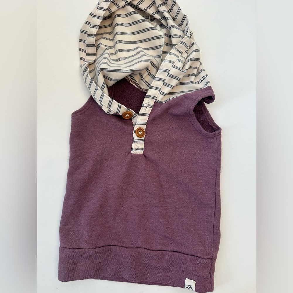 Lulu and Roo  Sleeveless top  with Striped Hood 3Tv